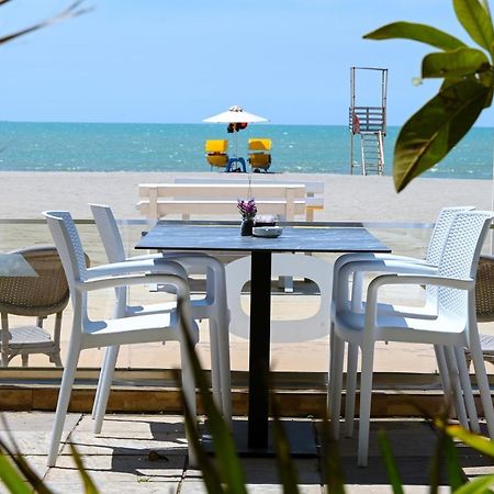 Hotel Andi Durres Exterior photo